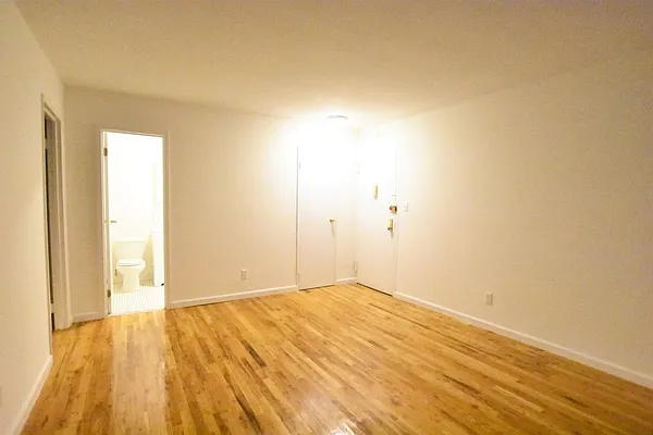 Rented by Bold New York | media 6