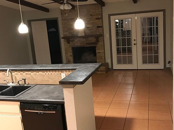3rd image of 1906 Cannonwood Ln