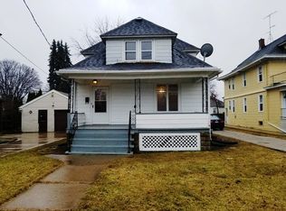 2623 Roosevelt Rd, Kenosha, WI 53143