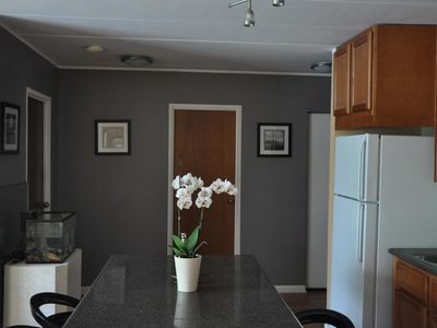 9118 W Elmwood Dr APT 1M, Niles, IL, 60714