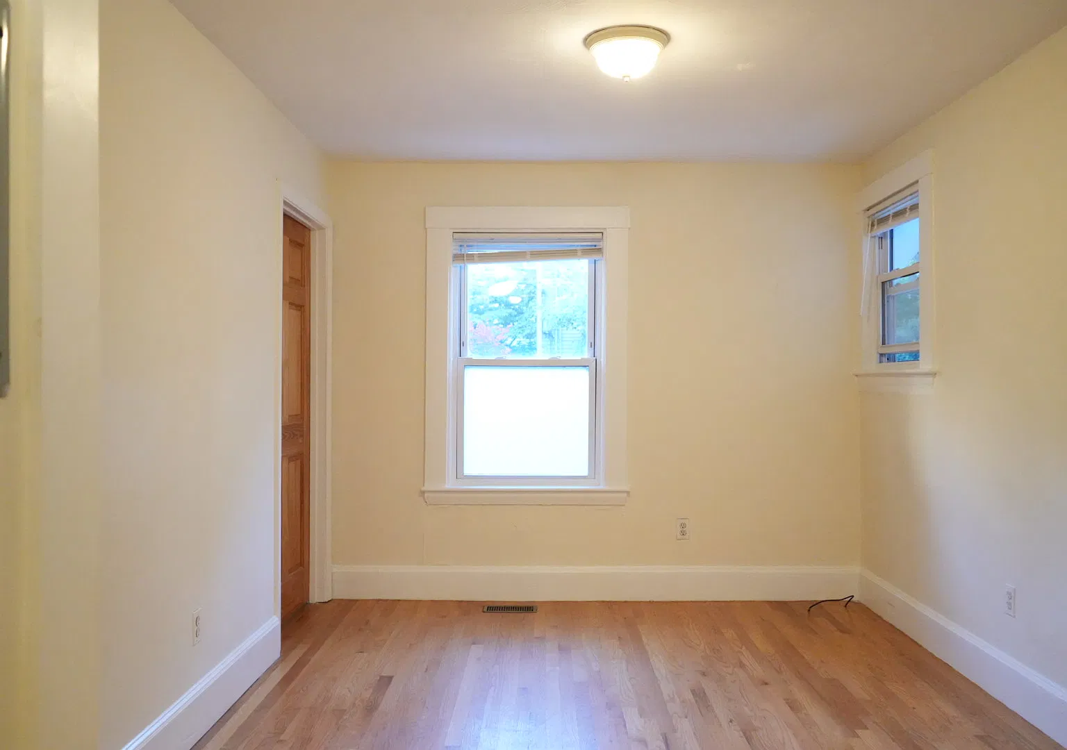 2 bed, $2,600 — Photo 2