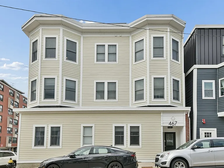 467 E 8th St #1A — Photo 23