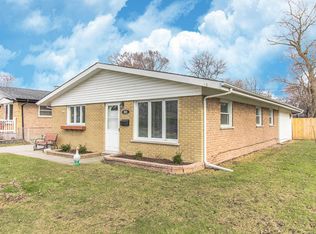 801 Sunnyside Ave, Thornton, IL 60476