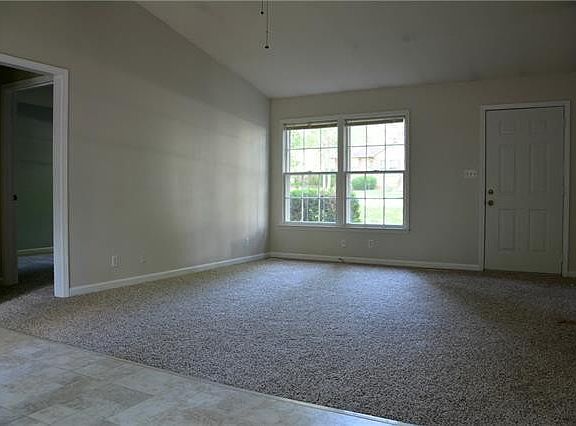 2nd image of 526 Mallory Dr