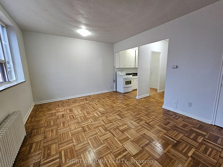 20 Cosburn Ave #104 — Photo 11