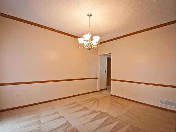 5th image of 1009 Aberdeen Ct
