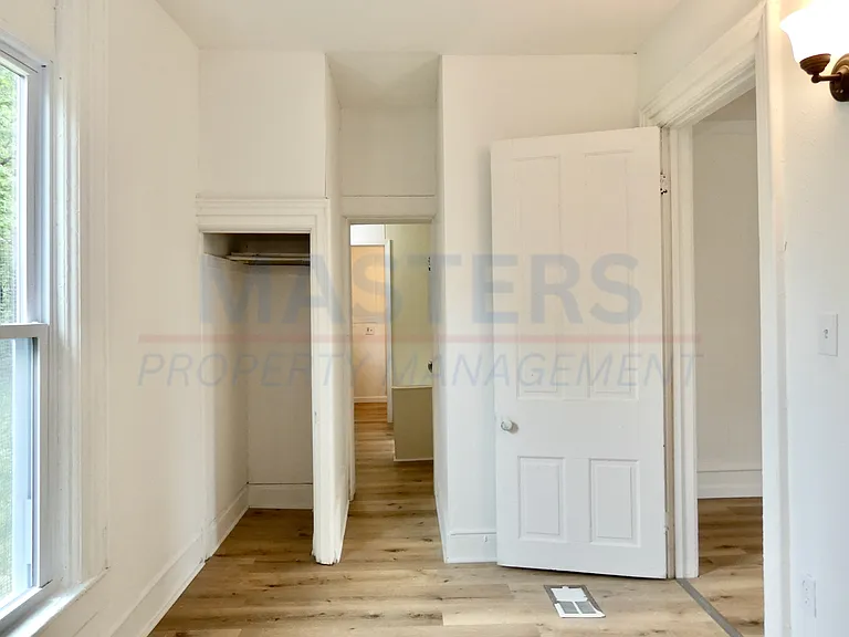1026 Oakwood Ave — Photo 13