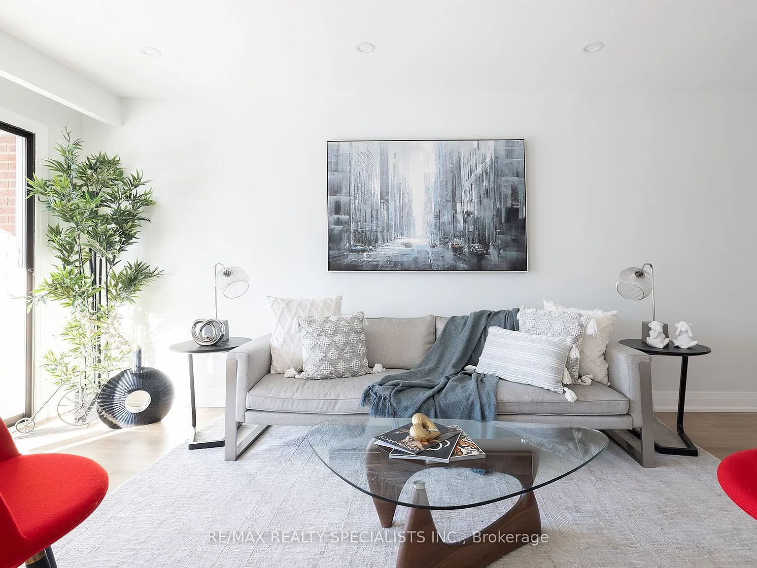 3 bed, $2,900 — Photo 4