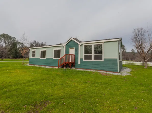 13970 Prado Ln, Redding, CA 96003
