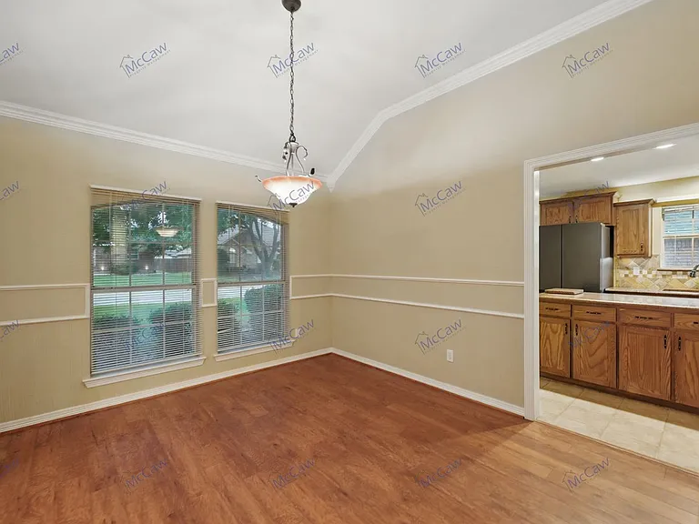 211 Sendero Dr — Photo 10