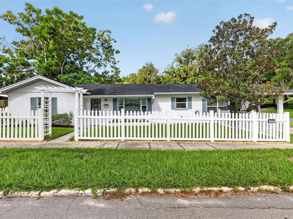 111 S CLAYTON STREET, MOUNT DORA, FL 32757