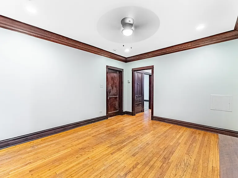4938 W Monroe St #1 — Photo 8