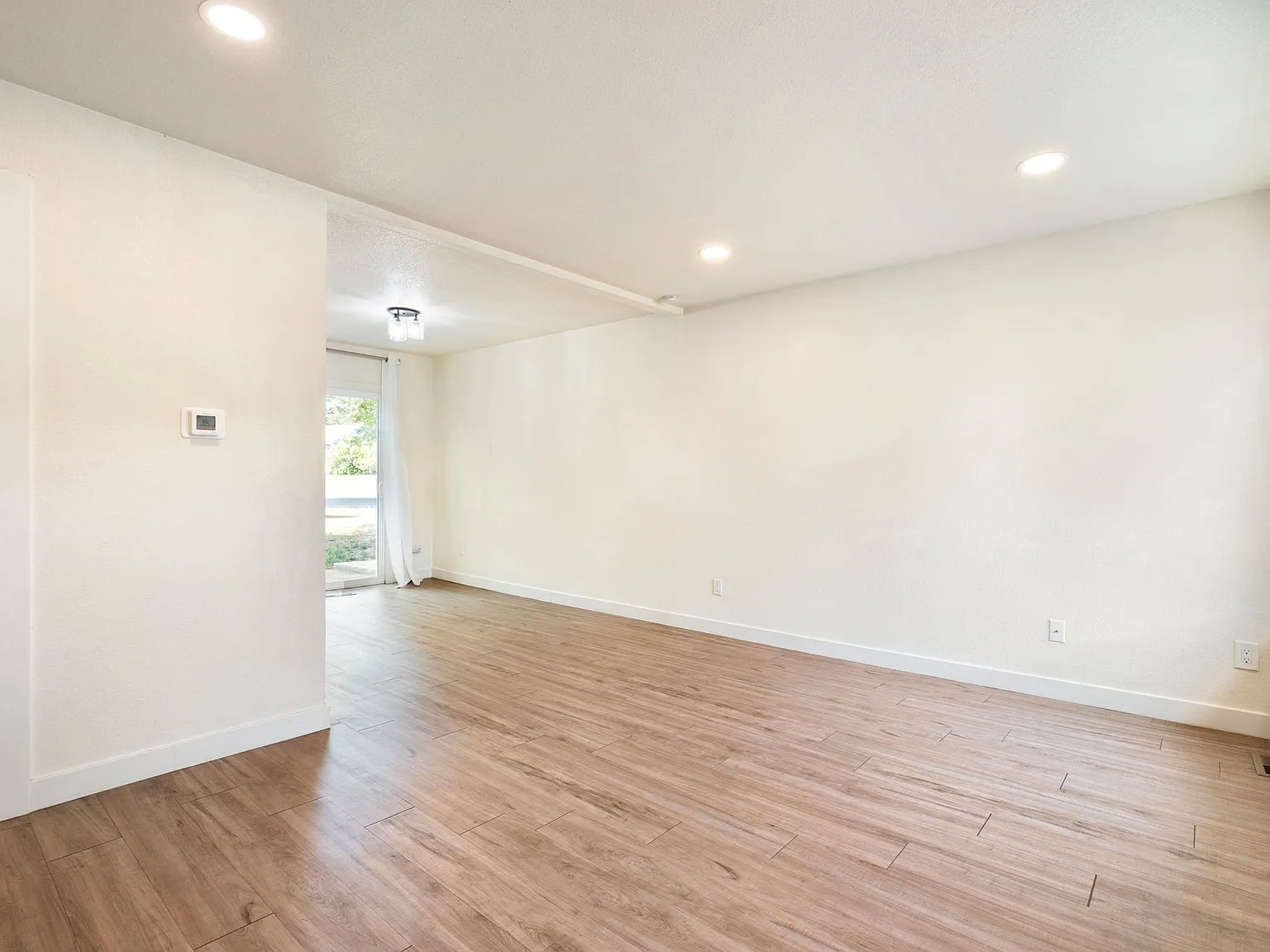 2 bed, 1.5 bath, $1,750 — Photo 2
