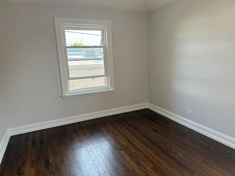 6414 N Christiana Ave — Photo 9