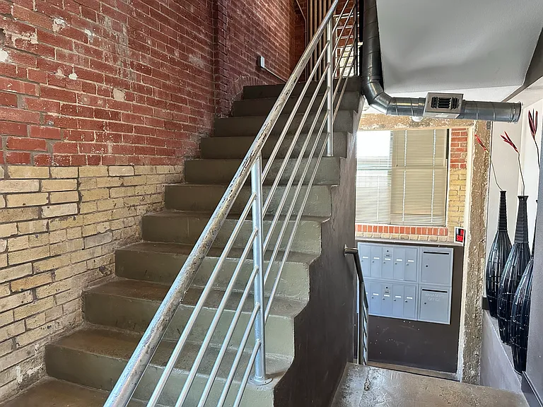 710 S Medina St #203 — Photo 11