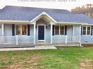 3395 Servia Elmira Rd, Duck, WV 25063