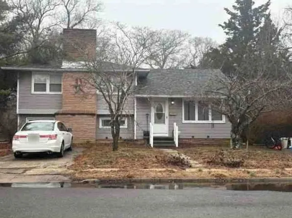 42 Colonial Ave, Cape May Court House, NJ 08210