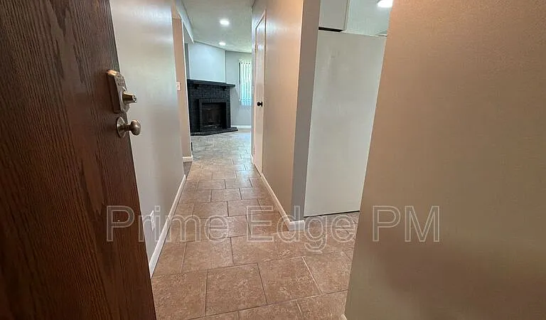 1541 S 21st St #1 — Photo 2