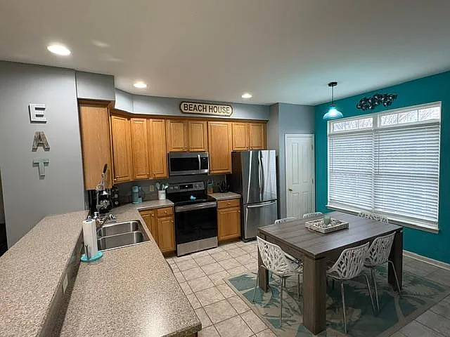 20332 Luciana Ln — Photo 2