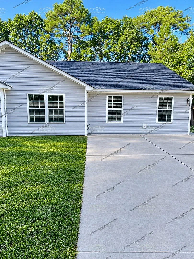3 bed, 2.0 bath, 1250 sqft, $1,250 — Photo 1