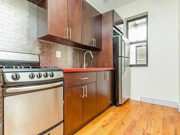 3rd image of 469 Park Pl #22