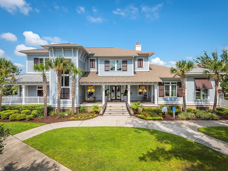 Windward Long Point Apartments