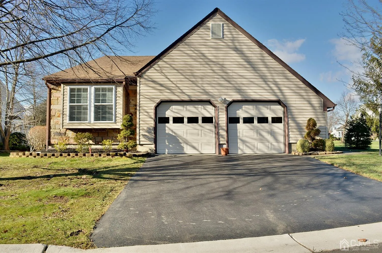 6 Melborn Dr photo 1