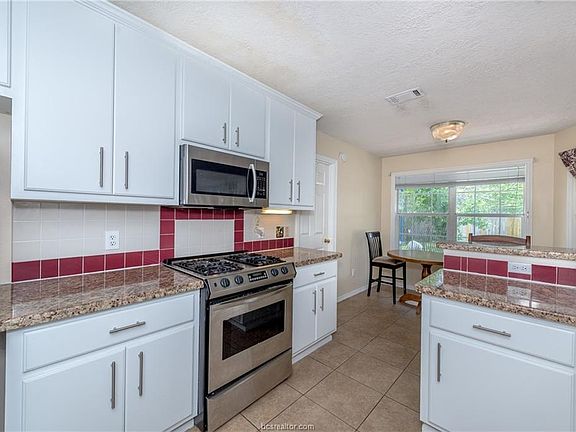 4th image of 3502 Pioneer Cir