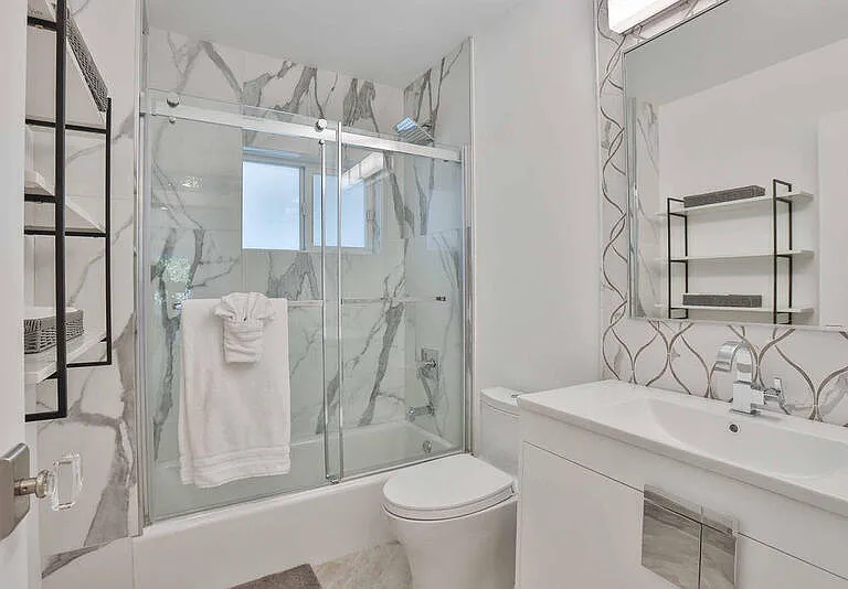 713 Forsyth St — Photo 28
