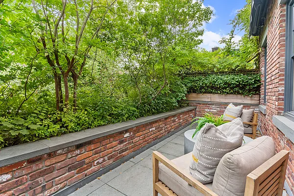 Sold by SERHANT. | media 9