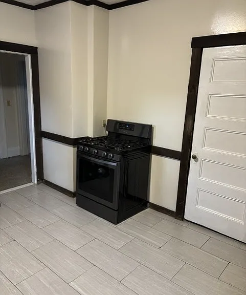 26 Jefferson St #1A — Photo 4