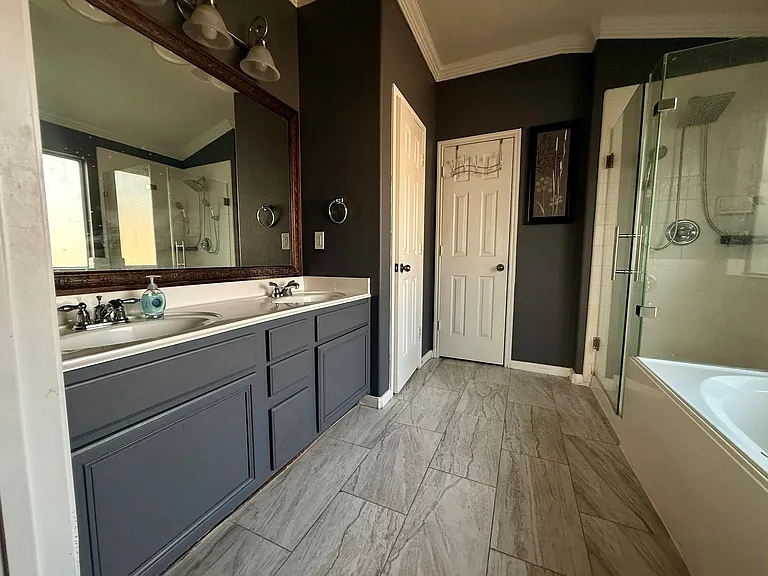 1247 Lavender Shade Ct — Photo 47