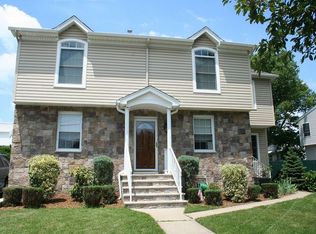 9 Arlene Grv, Lodi, NJ 07644