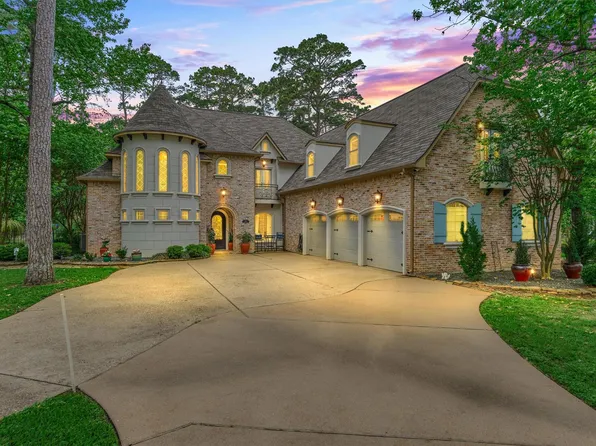 106 Fairwater Dr, Montgomery, TX 77356