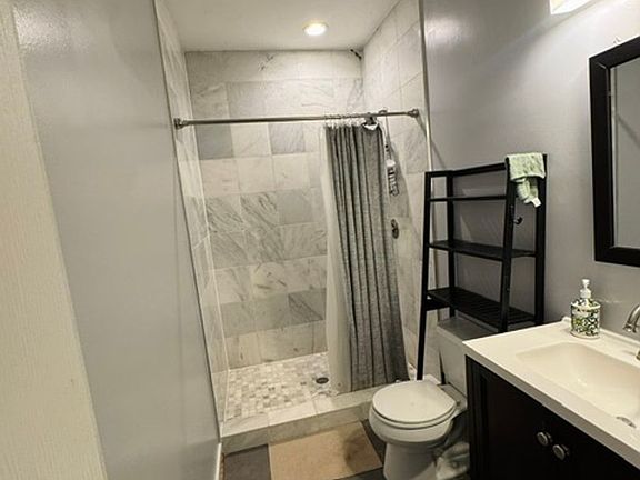 5th image of 37 T St NE #1