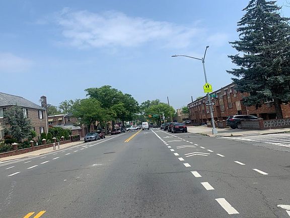 4th image of 6986 Eliot Ave