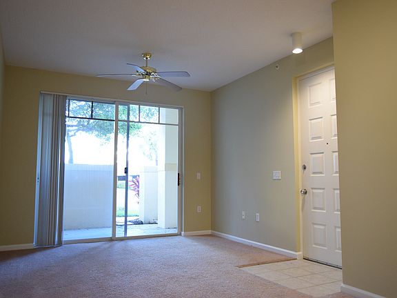 4th image of 4772 Chancellor Dr APT 13
