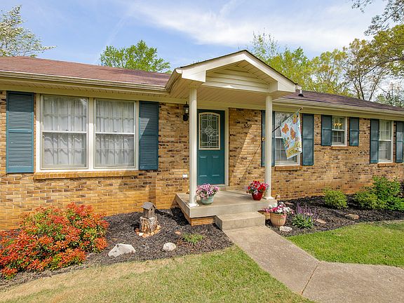 2nd image of 559 Briarwood Dr