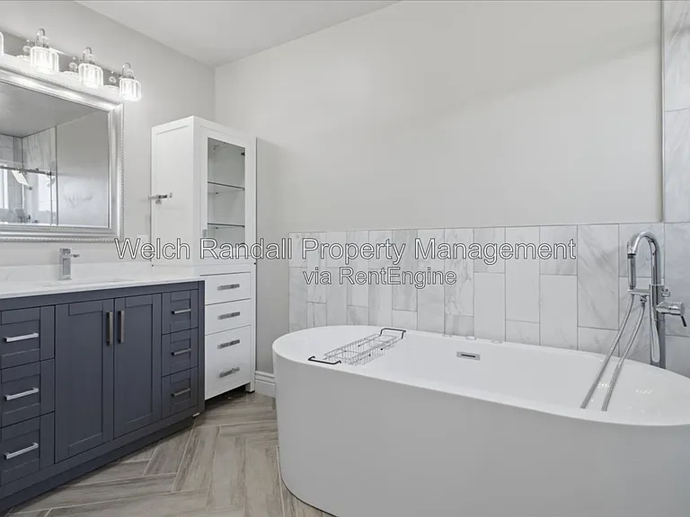 2106 E Sunnyvale Dr — Photo 16