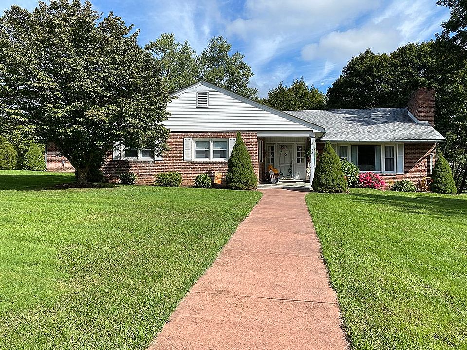 204 Hale Street - Front 