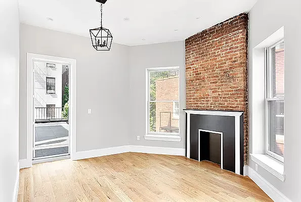 Rented by Hagstrom Management Inc | media 8