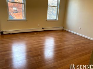 243 Columbia St #2A, Cambridge, MA 02139