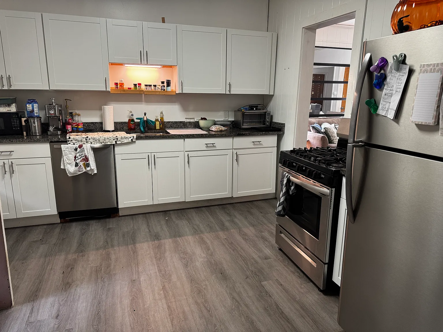 4 bed, 2481 sqft, $3,100 — Photo 1