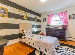 112 Heatherly Ln, Avondale, PA 19311