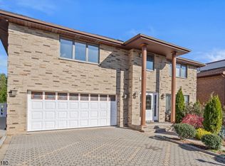 14 Jani Ct, Clifton, NJ 07013