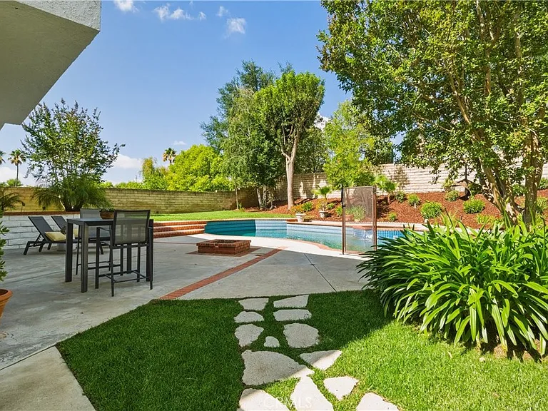 5347 Cangas Dr — Photo 41
