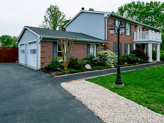 3rd image of 7209 Byrneley Ln