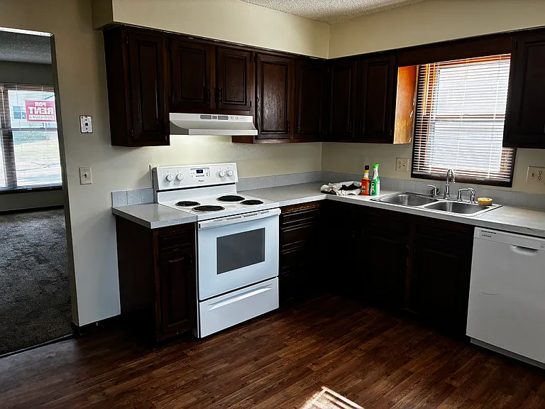 1205 Randolph St — Photo 7