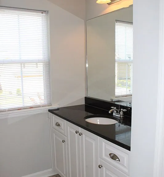 831 Erika Ln — Photo 38