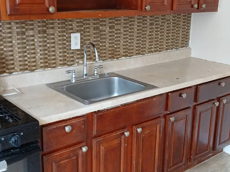 3201 Cruger Ave #2R — Photo 4